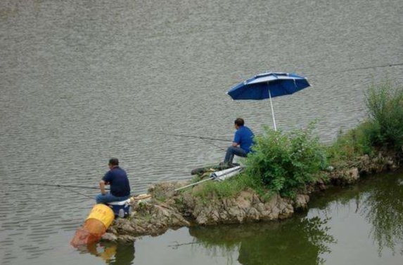 适合一年四季钓鲫鱼的实用小技巧,一般人不告诉他