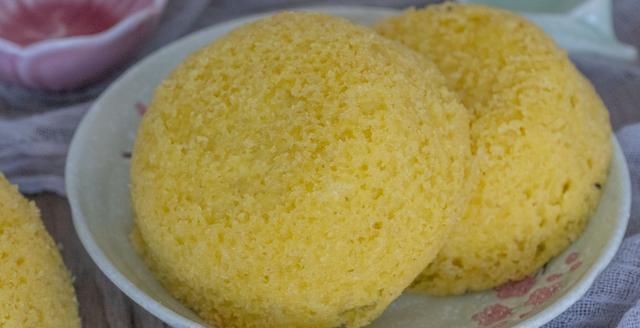 糯米粉新吃法,加3个鸡蛋搅一搅,手不沾面就做好,比蛋糕还好吃