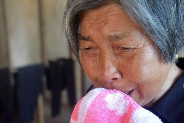 保姆|那些不帮儿女带孩子的老人,以后会面临什么样的境地很扎心