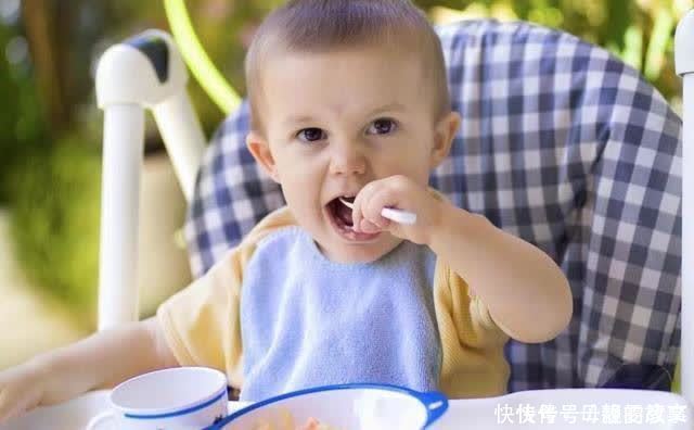 婴幼儿|孩子再饿,也不要“随便给吃”的9种食物,尤其前几种要格外小心