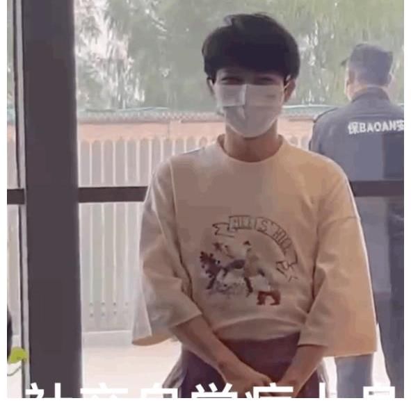 《offer3》路透曝光，毛不易帶醫(yī)學(xué)課本，周深被評(píng)有社交自覺癥