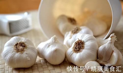 高血壓|高血壓人群能吃大蒜？提醒：若想血壓平穩，這5種素食盡量少碰
