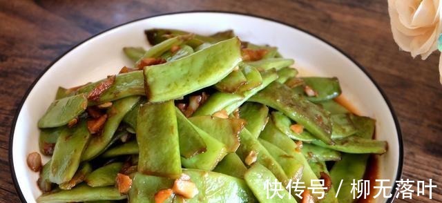 才知道,这5种蔬菜焯水后才能吃,幸亏知道得早,赶紧告诉家里人!