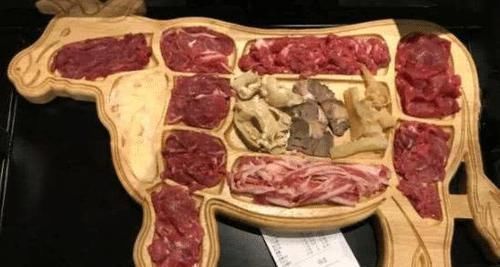 老同学见面请吃饭,吃了“一整头牛”,结账时傻眼了没算错吗
