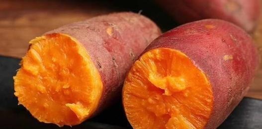 桑葚干|建议中老年人:少吃鸡鸭鱼,多尝尝这几样好物,腿脚有劲精力旺