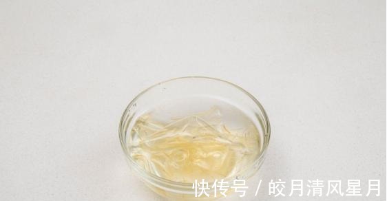 自己在家也能做抹茶西米冻，做法超简单，质地Q弹又筋道！