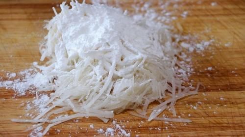 1个梨，一点冰糖，记住这个配方，你也能吃到素燕窝