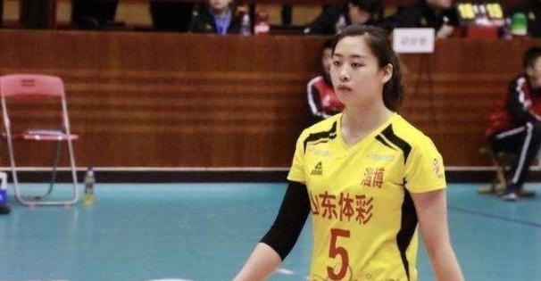 姚迪|中国女排迎利好!丁霞后继有人,两名帅苦心栽培,将携手朱婷争冠