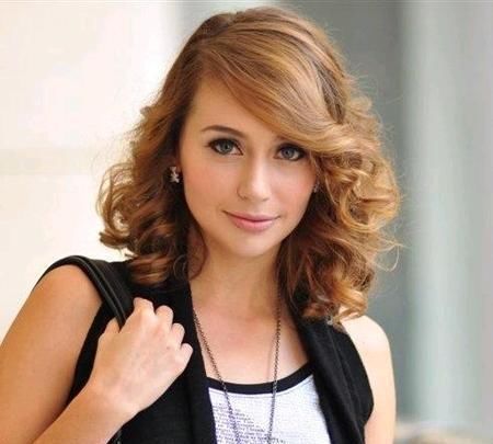 摆脱|女生脸上有这3个'美人穴',每天坚持按一按,两月后摆脱黄脸婆