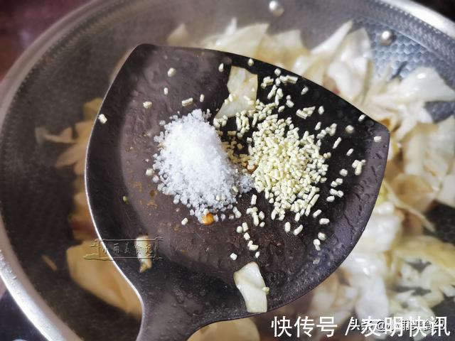 好吃|入秋后,吃冬瓜吃黄瓜,都不如吃它,2元炒1盘,脆嫩爽口特好吃