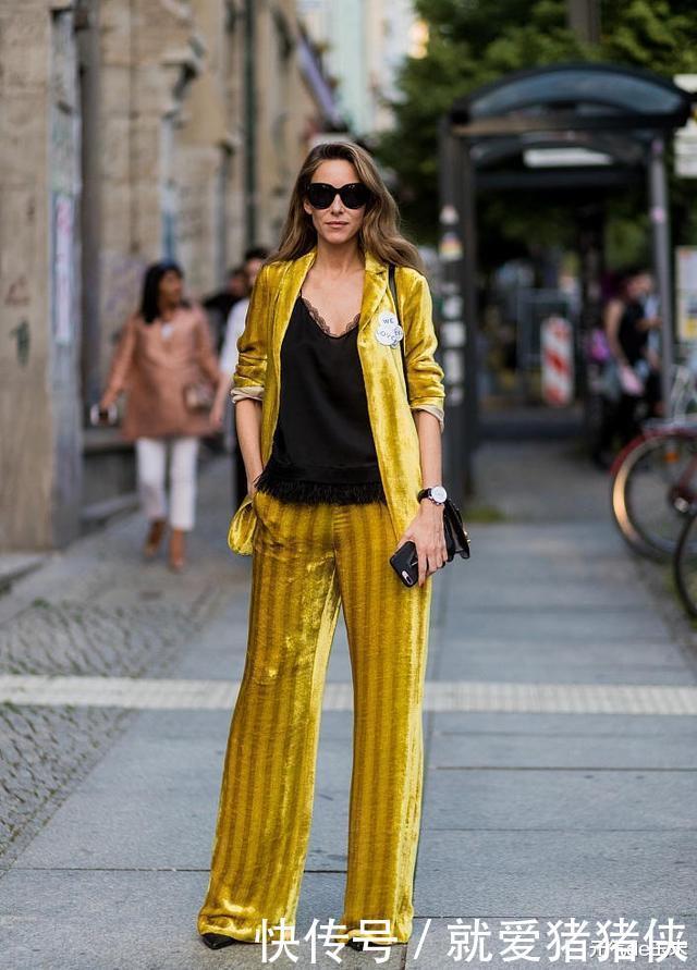 高级|这种“秋冬专用材质”高级又贵气,贵气的女人大多钟爱它