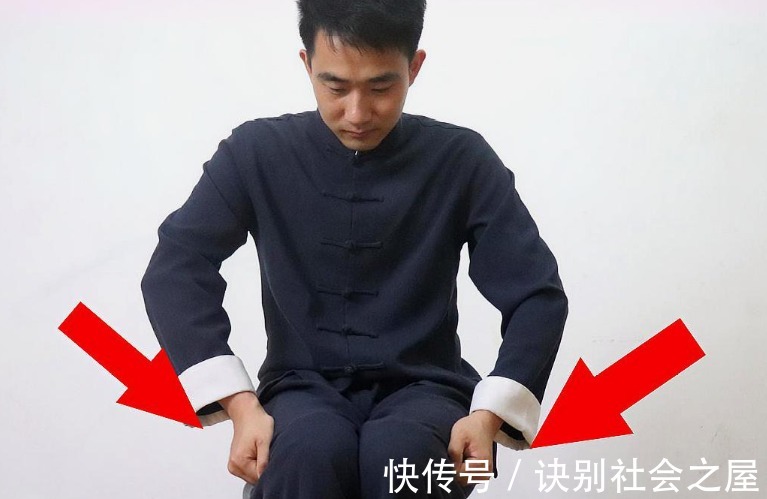 肝毒|脸上这3种表现，是肝脏毒素太多的表现！简单3招，给肝脏排毒