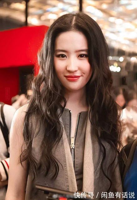 新年烫头 有种时髦叫“新年烫头”,换这3种卷发去拜年,亲戚都夸你好洋气