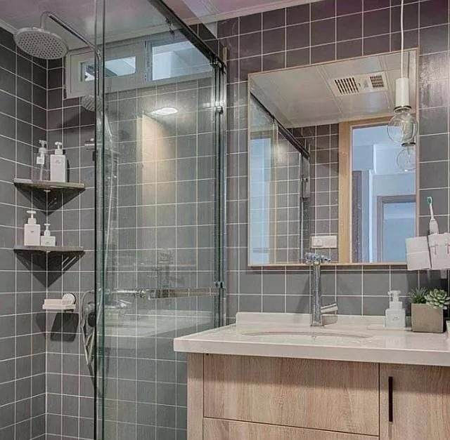 厨房|老婆坚持厨房装“隐形门”,完工后太实用餐厅更大气,晒晒