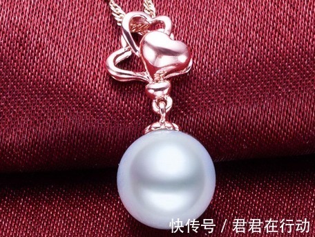 珠母贝 珍珠作为有机宝石,那么你知道该如何分辨海水珍珠和淡水珍珠吗!