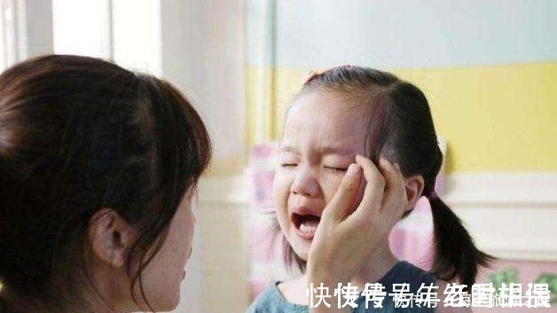 爱上幼儿园|孙子耍赖不去幼儿园,被奶奶“无情”拎起,网友一招收拾两代人