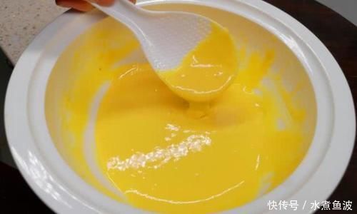 香甜|不用烤箱,不用电饭煲,学会这样做蛋糕,松软香甜,10分钟就上桌