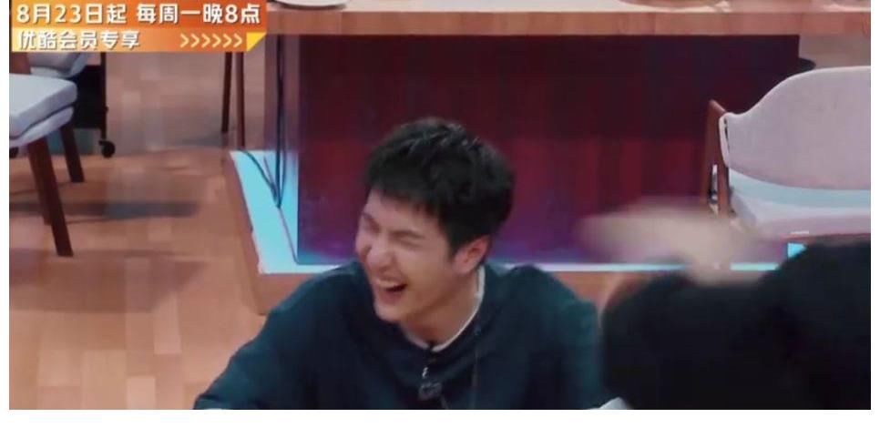 隊(duì)長|《街舞4》隊(duì)長小游戲難度升級(jí)，張藝興面露難色，王一博笑到模糊