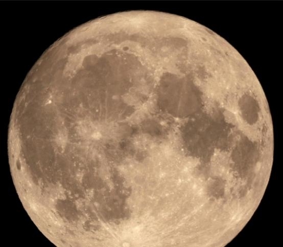 公元前 为什么满月的大小和亮度会发生改变?