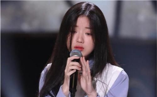 美丽冻人|好声音冠军出炉,单依纯没有悬念获得冠军,观众却对李健的神操作哭笑不得