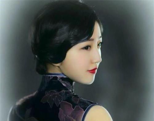 满天飞|她让无数男子痴迷,每天的情书满天飞,百年后才知她是男儿身