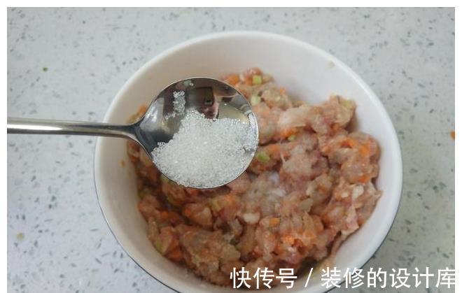 想吃|想吃馄饨不用出去买了，手把手教你在家做，皮薄馅大特别好吃