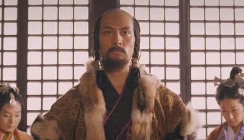 呼延赞@历史上真正的“铁鞭王”既非尉迟恭,也非呼延赞和呼延灼,而是他