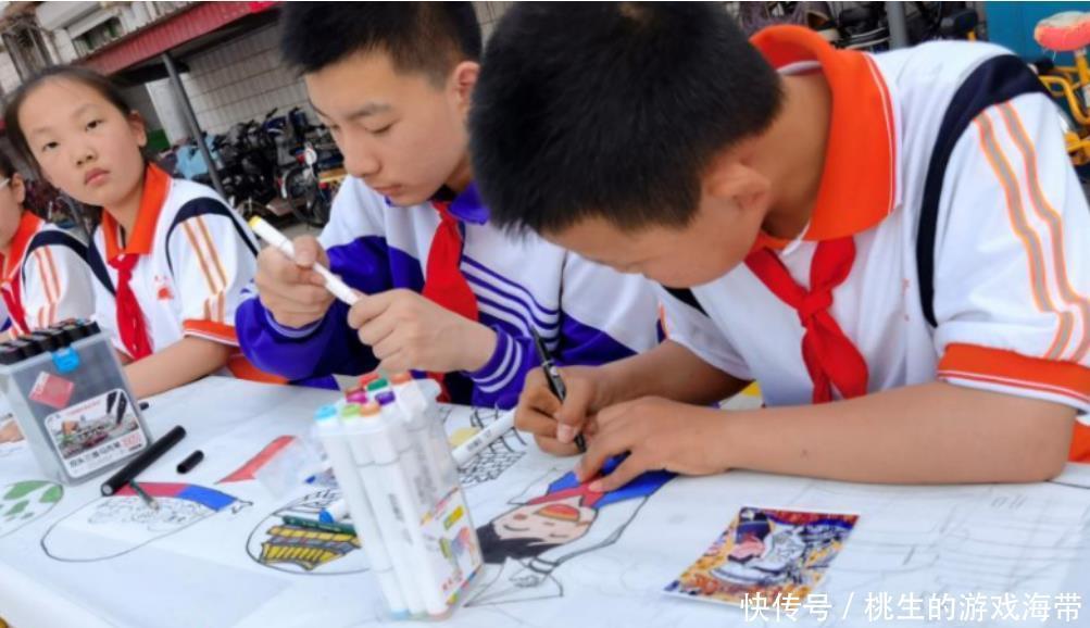 七夕节|小学生手绘结婚证,登记日期太醒目,老师苦笑“现在孩子啥都懂”