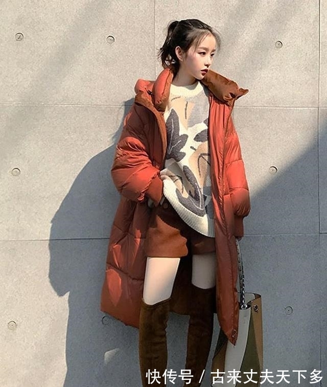 大衣|过年不管穿大衣还是羽绒服，3种“逆龄色”别错过，减龄还显白！