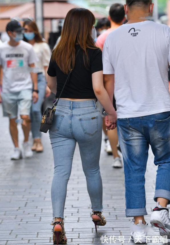 穿搭 胖胖的女孩子该如何穿,干净简洁,端庄大气才能更加显气质