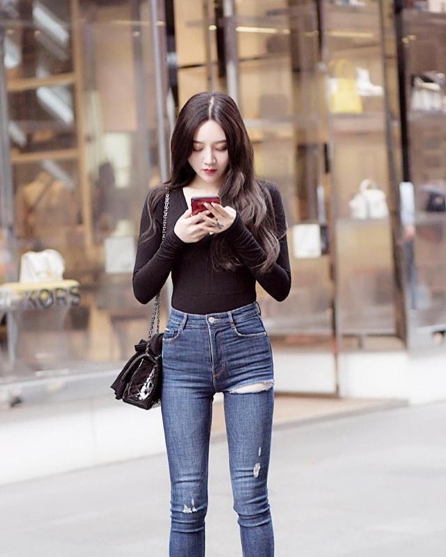 身形 美丽的瑜伽裤时尚动人,提升气质和身形美,气场全开