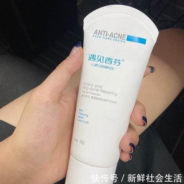护肤品 痘肌脸用什么护肤品好被低估的祛痘好物!痘肌变滑梯痘印终结者!