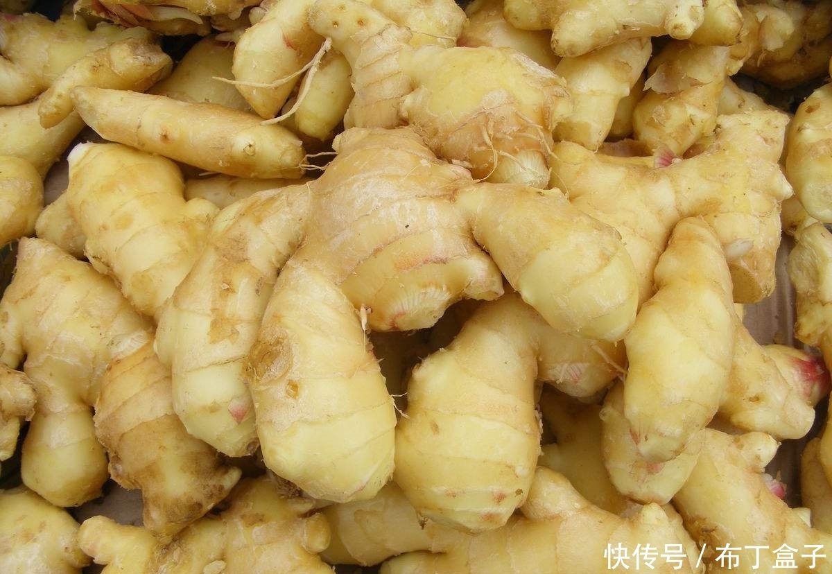 排毒|生姜和此物一起,每晚泡一泡,排毒减肥,子宫暖和了,远离妇科病