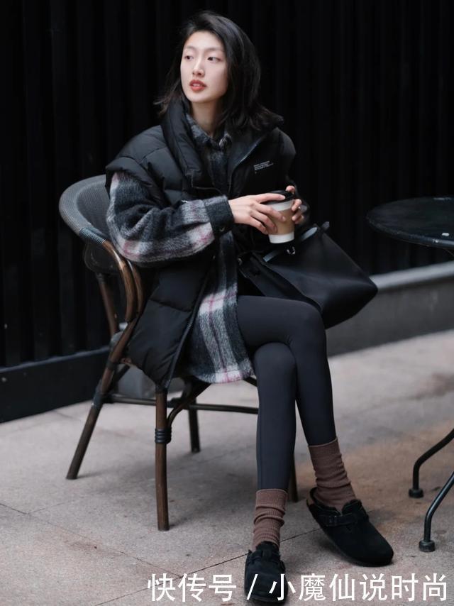 穿着|觉得羽绒服太丑?那是你搭配不当!这些时髦的衣服又暖和又薄,而且很有气质