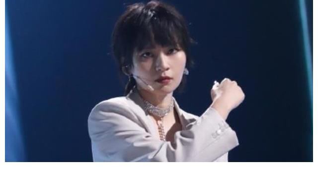 芒果台跨年再现王炸阵容，集结19位哥哥姐姐，六大顶流艺人引关注