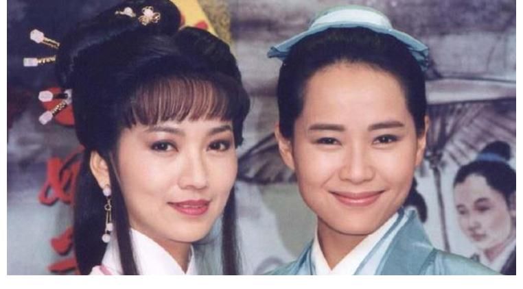 原本她才是導(dǎo)演中意的許仙，卻因片酬太少而拒演，最終成全了葉童