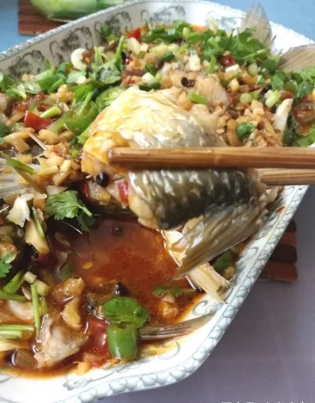切成|这样做鱼,我们家隔三差五吃一次,永远也吃不腻