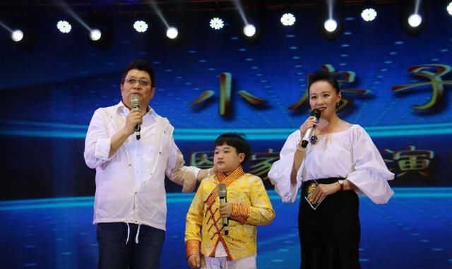 主持人王为念：与小香玉离婚，遭9.8亿富婆“逼婚”，晚年出乎意外