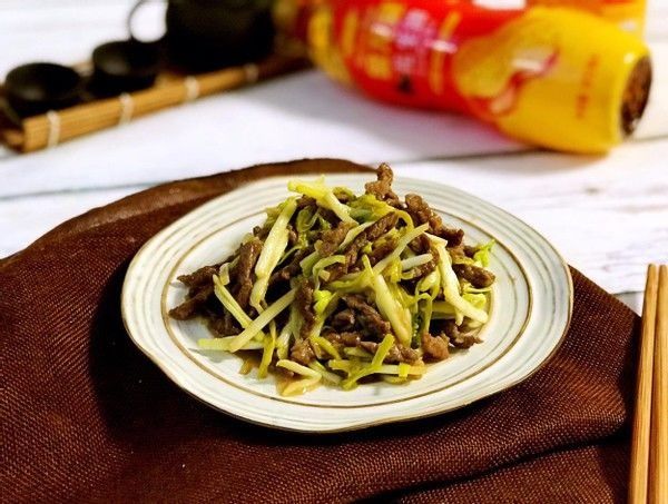  春节餐桌上的美味，牛肉的别样吃法，学会给家人做着吃