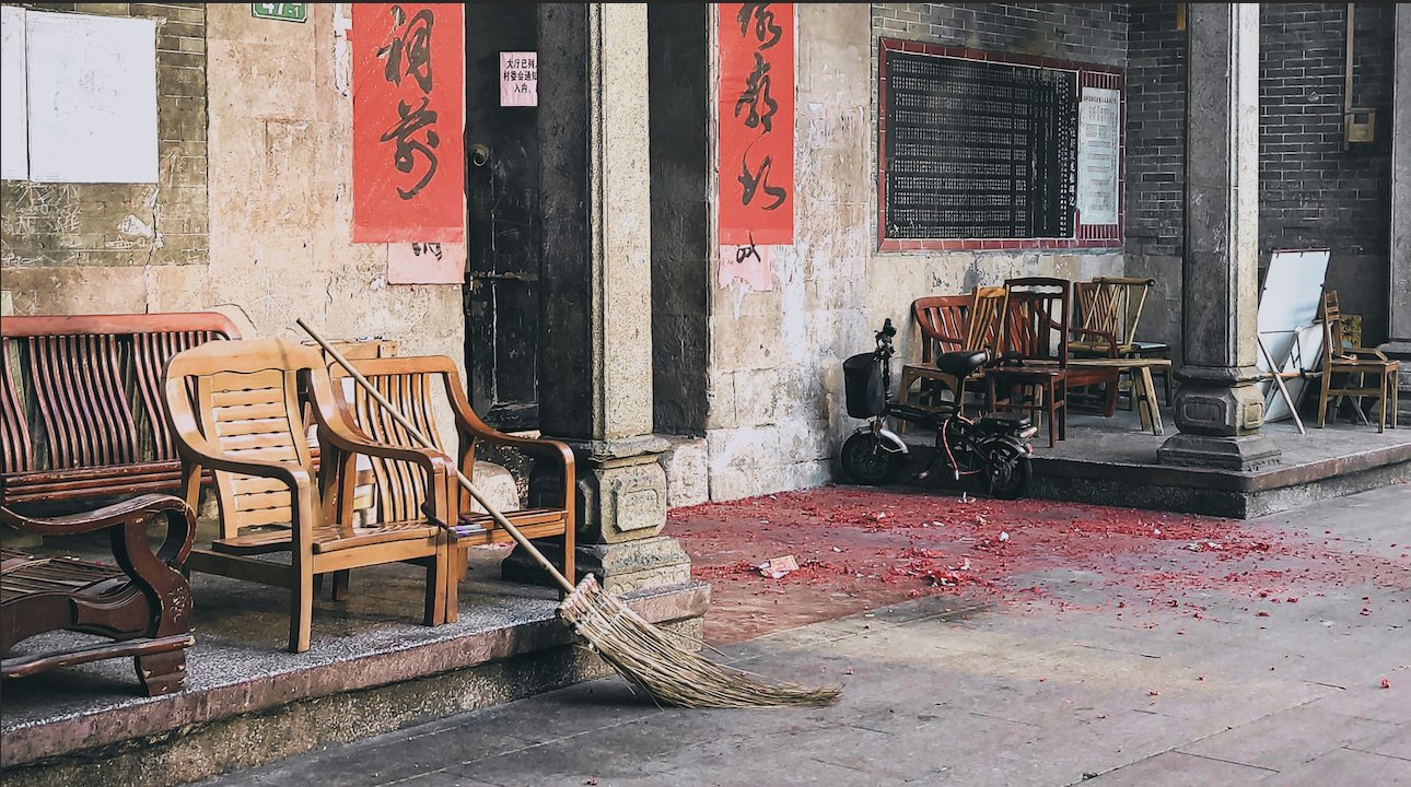 鞭炮|睡好觉、怕隔离、想赚钱、放鞭炮……广州城中村里的新年