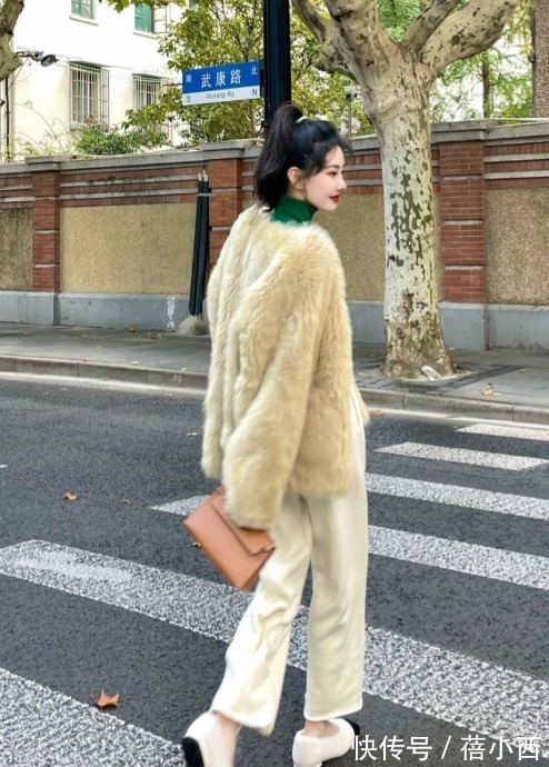 时髦 紧身裤out了!今年流行“阔腿裤”,搭配毛衣、羽绒服保暖又时髦