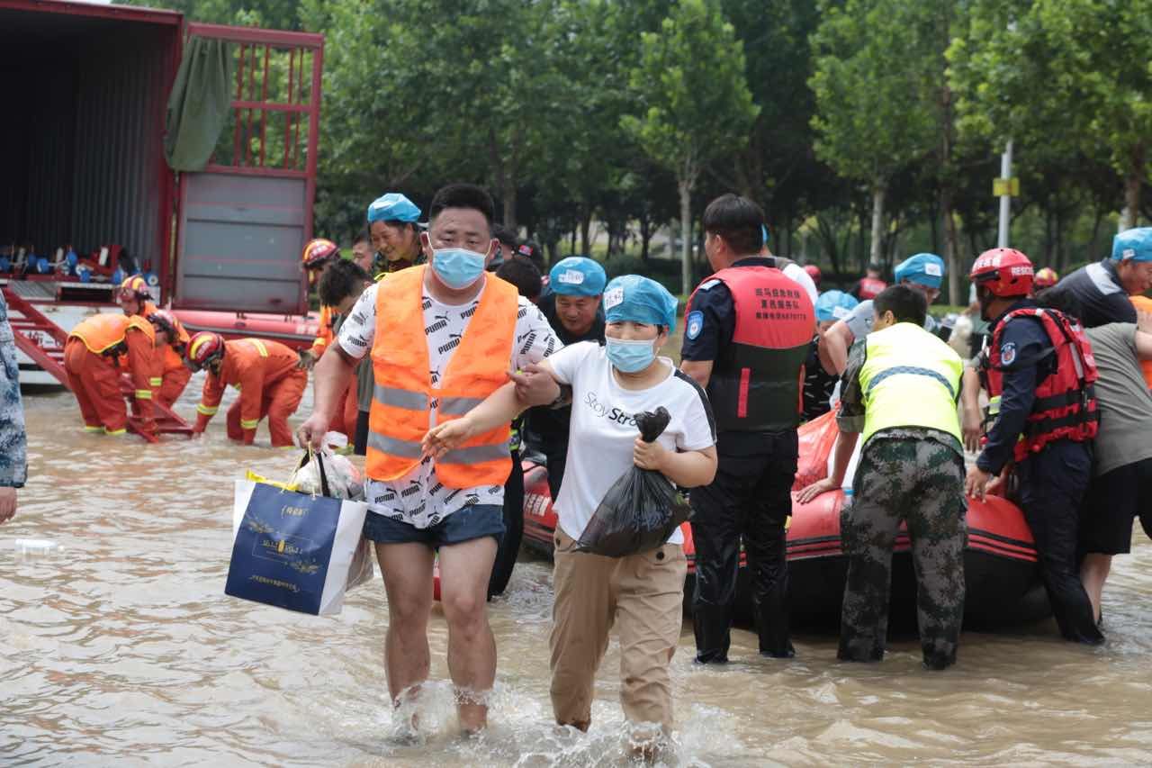 转运|中国日报记者直击阜外华中医院医患大转移