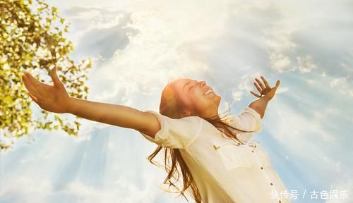 手上有个排便穴,没事按揉几分钟,便秘悄悄溜走