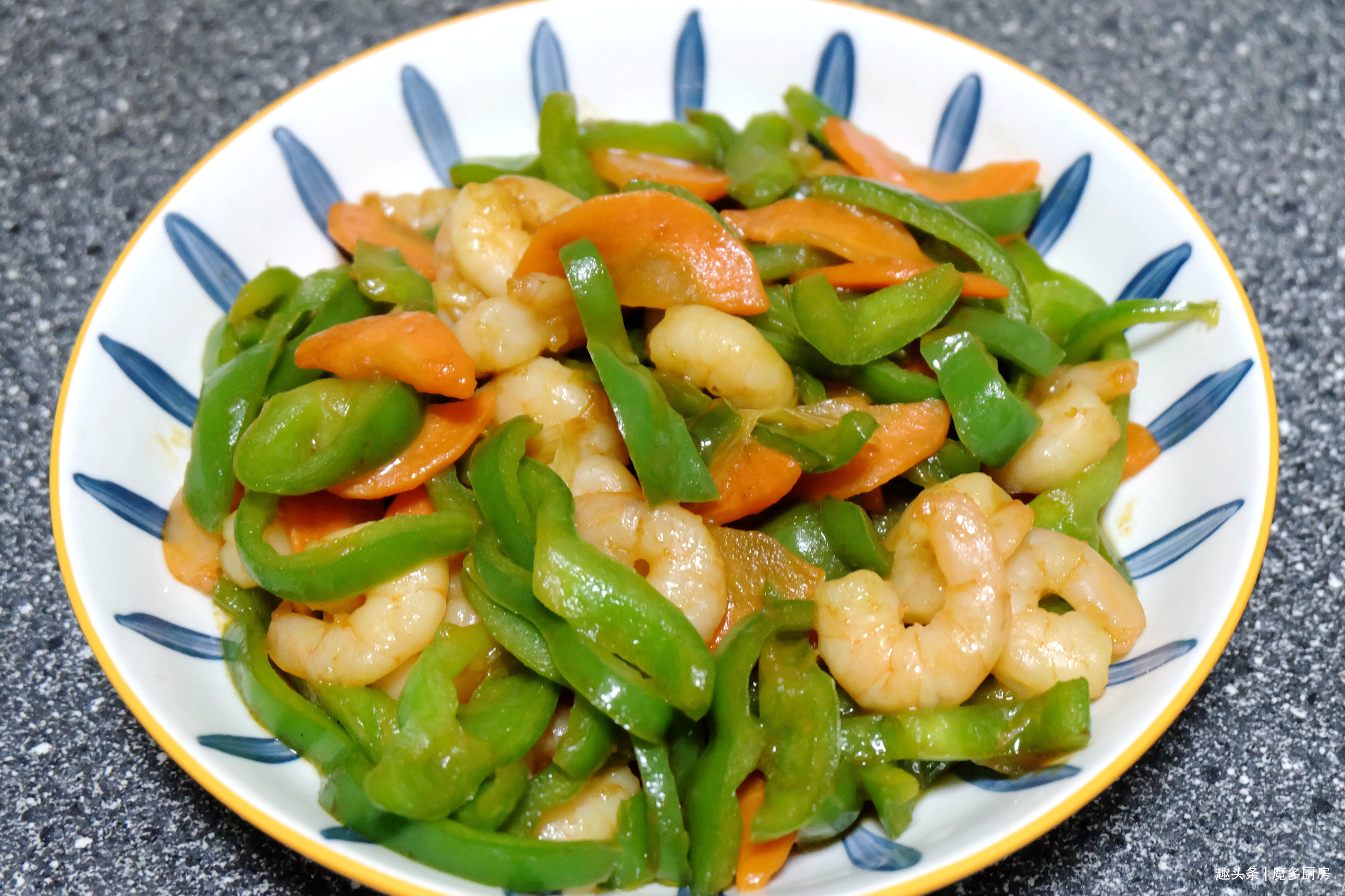 全职妈妈准点做晚餐,20分钟做出一桌家常饭菜,营养健康味道香