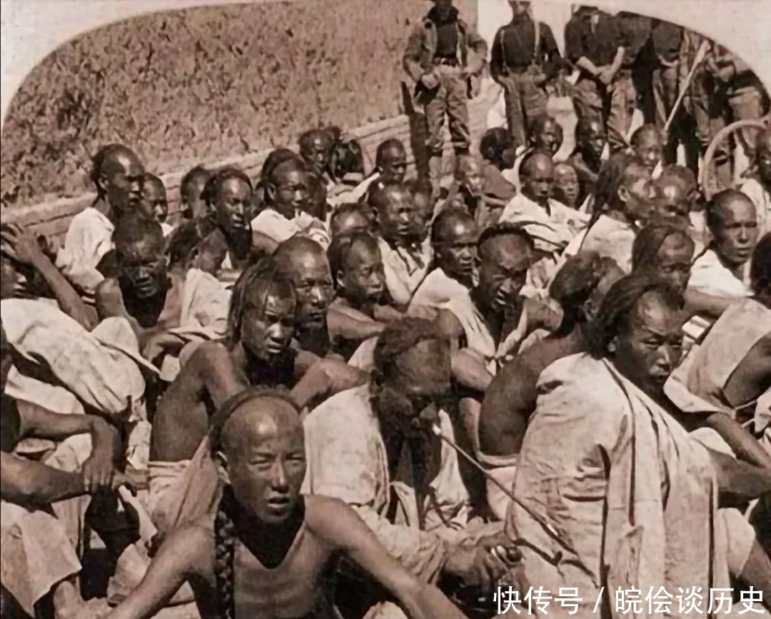 清奇|清末老照片,官员奴相十足,离宫太监骨骼清奇,图八僧人慈眉善目