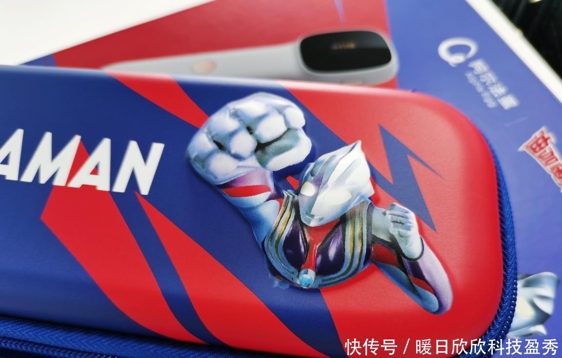 阿尔法|阿尔法蛋词典笔X迪迦奥特曼联名礼盒亲测,六一送孩子最好的礼物