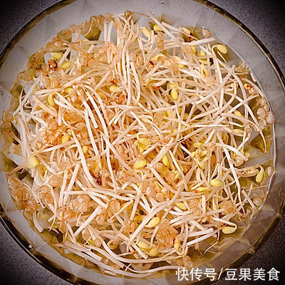 炒豆芽|冬日滋补不上火，这道「减肥菜谱」炒豆芽你需要拥有