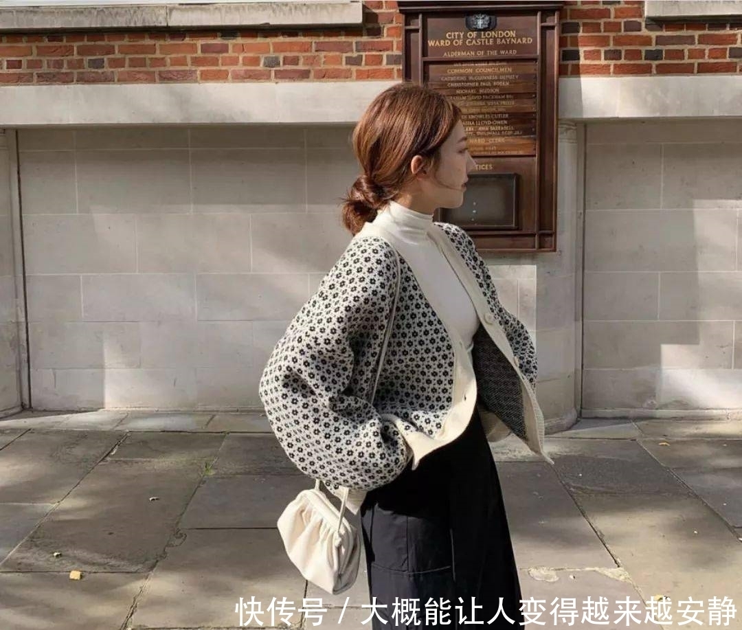 厚外套+高腰裤=冬季最火显高套路，保暖又时尚超显腿长！！