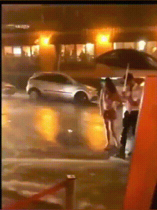 |搞笑GIF：让你们见识见识什么才叫真正的速度