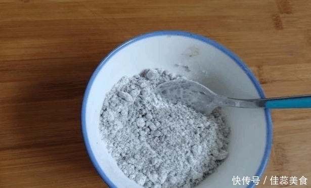 鸡蛋玉米面, 不用烤, 不用炸, 蓬松柔软, 比面包还好吃